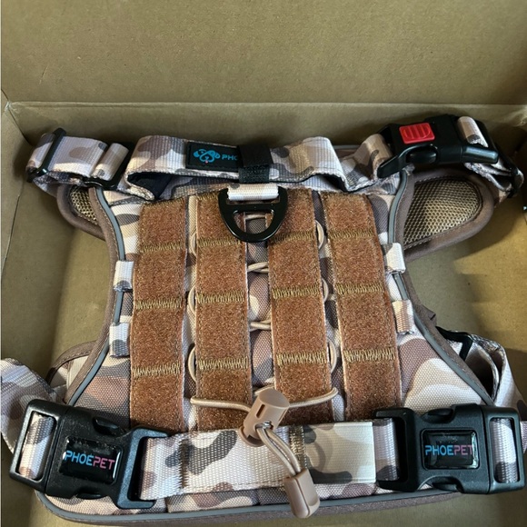 No Pull Tactical Dog Harness, Service Dog Vest with Molle & Loop Panels - Picture 2 of 8